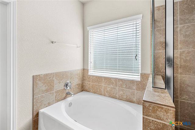 608 Wyndcrest Drive, Temple, TX 76502
