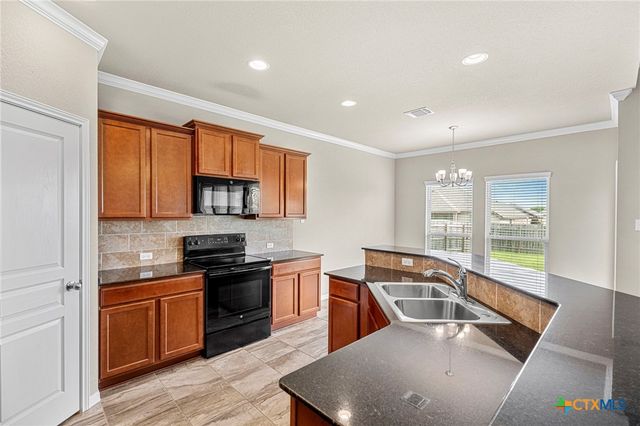 608 Wyndcrest Drive, Temple, TX 76502