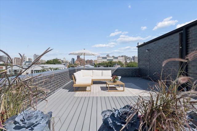 2837 N Halsted Street 2N, Chicago, IL 60657