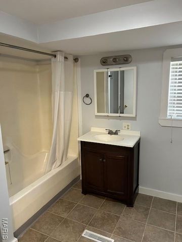 118 E Elm Street, Palmyra, MO 63461