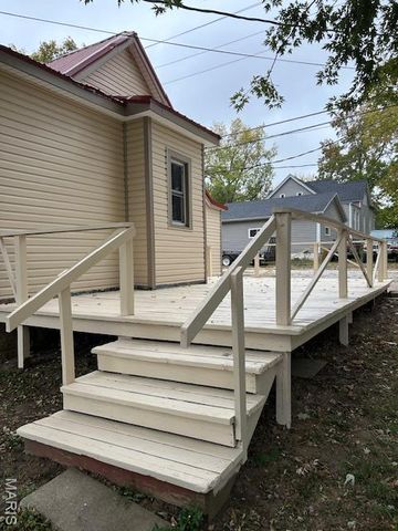 118 E Elm Street, Palmyra, MO 63461