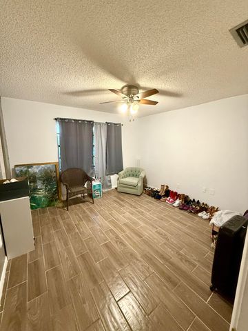 4893 Palm Hill Drive 22a, West Palm Beach, FL 33415