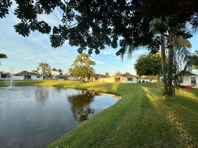 4893 Palm Hill Drive 22a, West Palm Beach, FL 33415