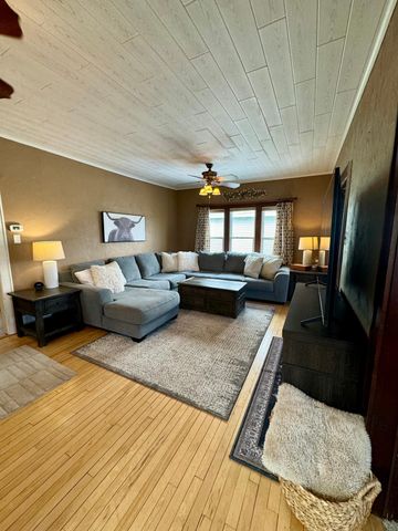 710 15th Street NW, Bemidji, MN 56601