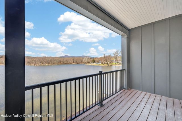 22 Icehouse Drive, Saugerties, NY 12477