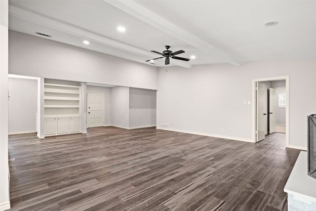 4404 Three Oaks Drive, Arlington, TX 76016
