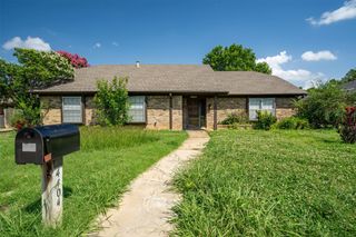 4404 Three Oaks Drive, Arlington, TX 76016