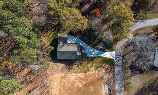 311 Kensington Circle, Bremen, GA 30110