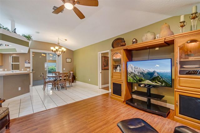 2672 LAKE JACKSON CIRCLE, Apopka, FL 32703