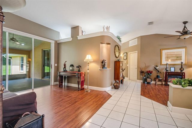 2672 LAKE JACKSON CIRCLE, Apopka, FL 32703