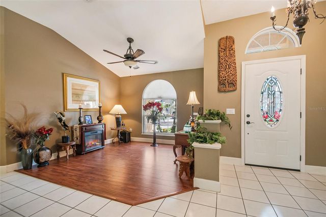 2672 LAKE JACKSON CIRCLE, Apopka, FL 32703