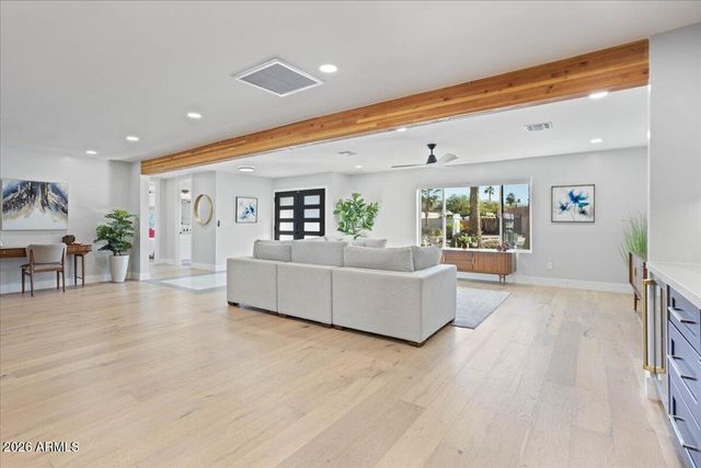 13234 N 11TH Avenue, Phoenix, AZ 85029