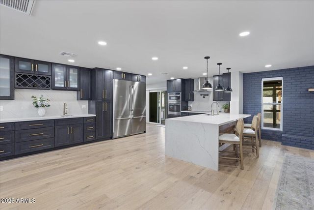 13234 N 11TH Avenue, Phoenix, AZ 85029