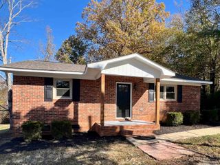 152 Washington Road, Cowpens, SC 29330