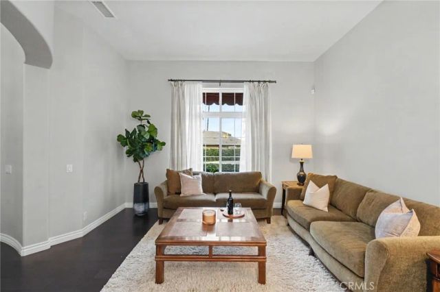 637 Chaparral Court, Altadena, CA 91001