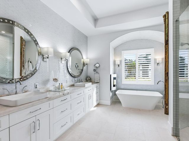 4996 WESTERN DOCKS LANE, Nokomis, FL 34275