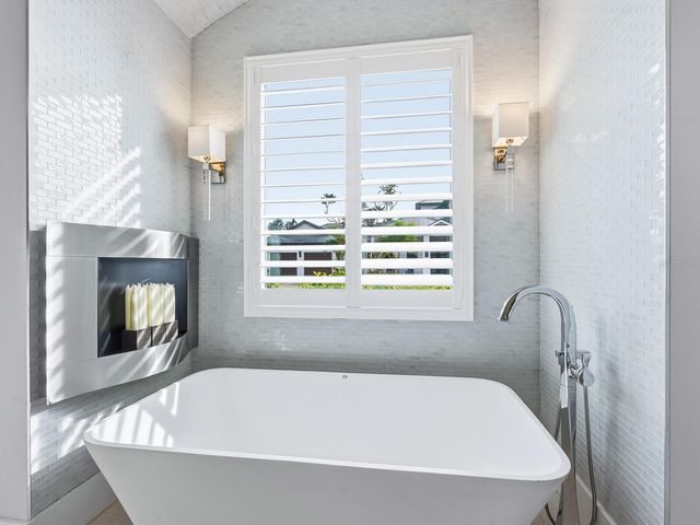 4996 WESTERN DOCKS LANE, Nokomis, FL 34275