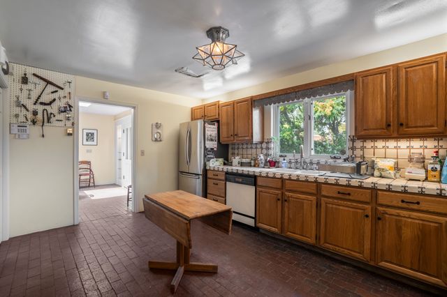 541 Agua Fria, Santa Fe, NM 87501