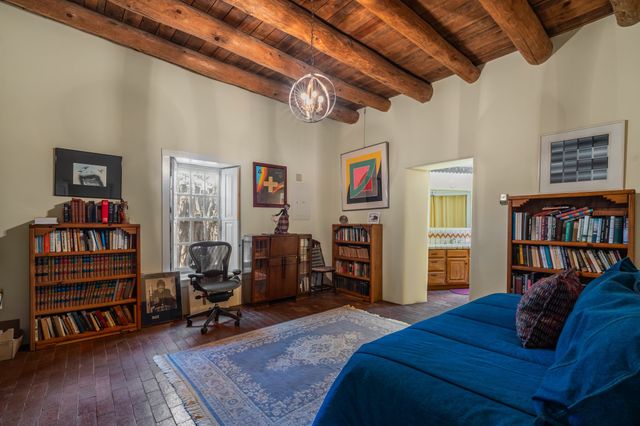 541 Agua Fria, Santa Fe, NM 87501