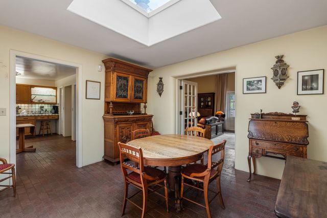 541 Agua Fria, Santa Fe, NM 87501