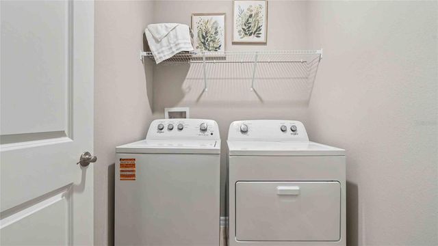 24239 NW 13TH BOULEVARD, Newberry, FL 32669