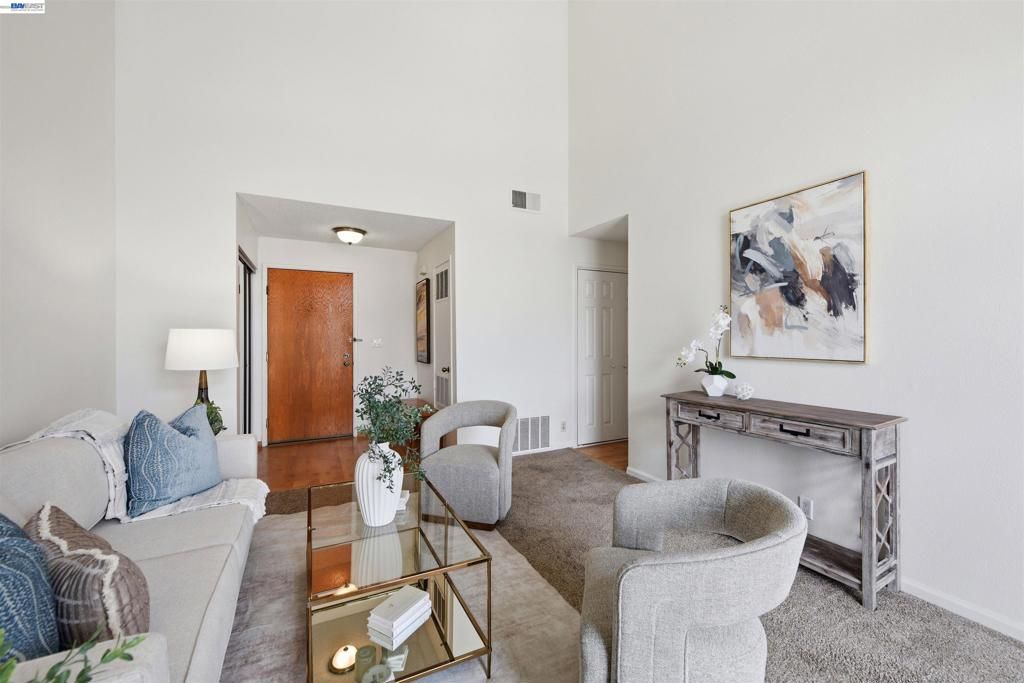 Image 5 of property listing at 25930 Kay Ave 302, Hayward, CA 94545