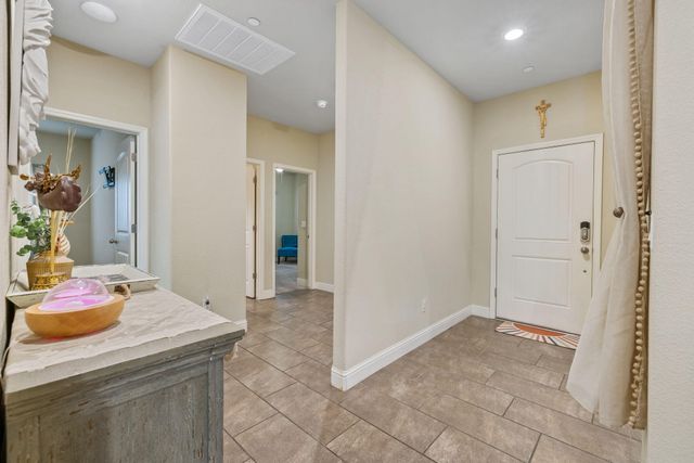 3723 W Vine Avenue, Visalia, CA 93291