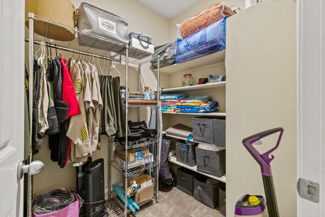 3723 W Vine Avenue, Visalia, CA 93291