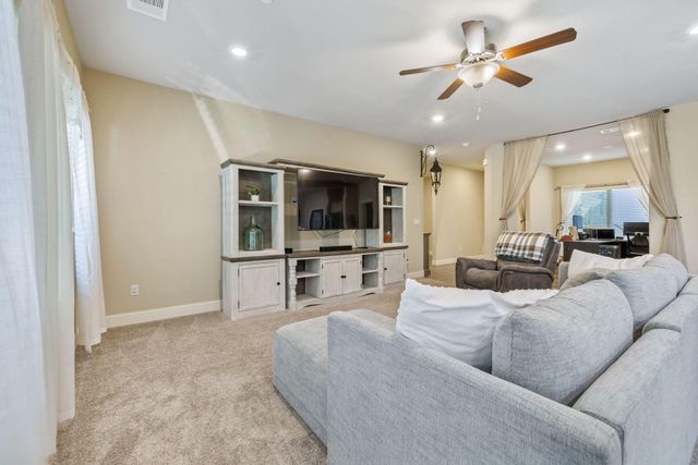 3723 W Vine Avenue, Visalia, CA 93291