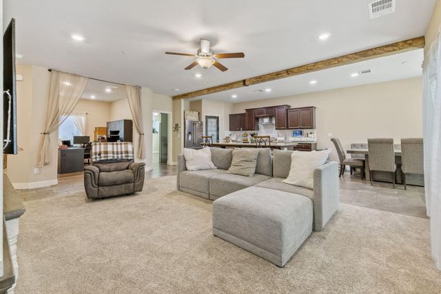 3723 W Vine Avenue, Visalia, CA 93291