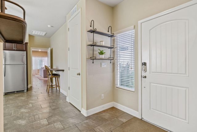 3723 W Vine Avenue, Visalia, CA 93291