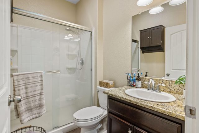 3723 W Vine Avenue, Visalia, CA 93291