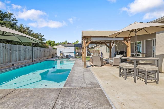 3723 W Vine Avenue, Visalia, CA 93291