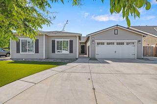 3723 W Vine Avenue, Visalia, CA 93291