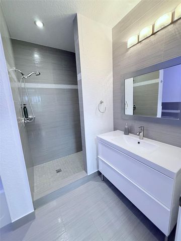 805 Belmont Pl 805, Boynton Beach, FL 33436