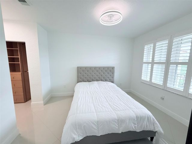 805 Belmont Pl 805, Boynton Beach, FL 33436