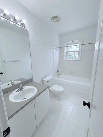 805 Belmont Pl 805, Boynton Beach, FL 33436