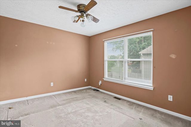 560 ELIZABETH LN, Glen Burnie, MD 21061