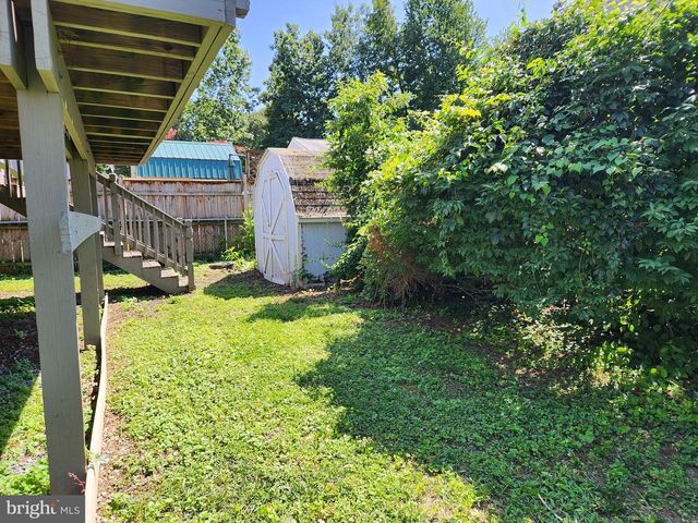 560 ELIZABETH LN, Glen Burnie, MD 21061