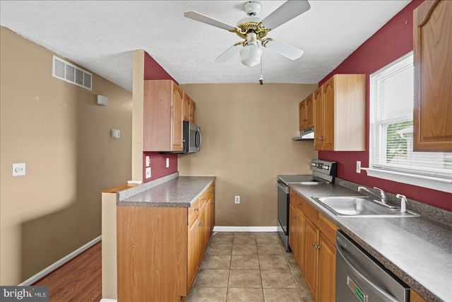 560 ELIZABETH LN, Glen Burnie, MD 21061