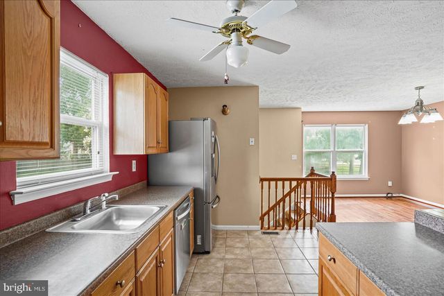 560 ELIZABETH LN, Glen Burnie, MD 21061