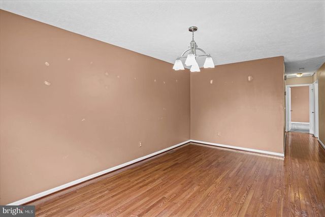 560 ELIZABETH LN, Glen Burnie, MD 21061