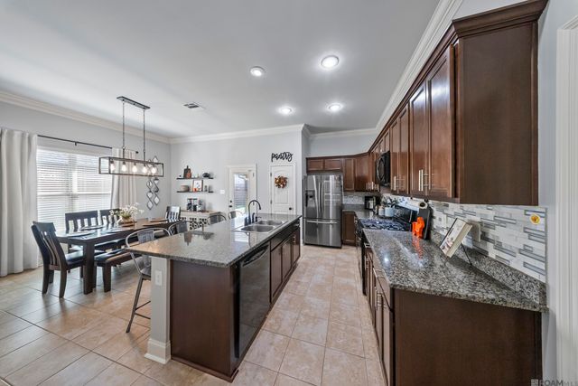 148 Red Maple Dr, Gray, LA 70359