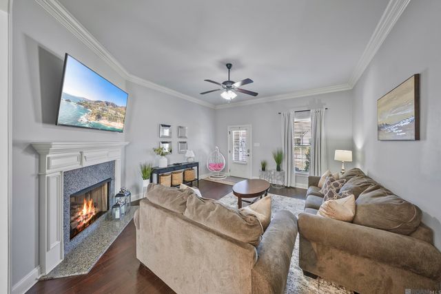 148 Red Maple Dr, Gray, LA 70359