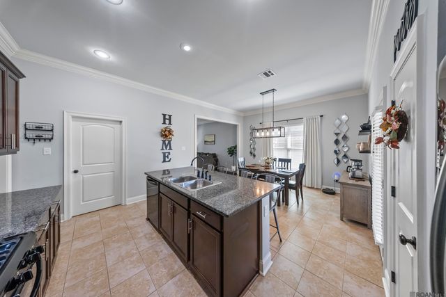 148 Red Maple Dr, Gray, LA 70359