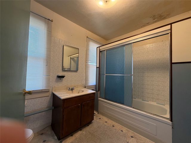 1547 Arlington Avenue, Des Moines, IA 50314