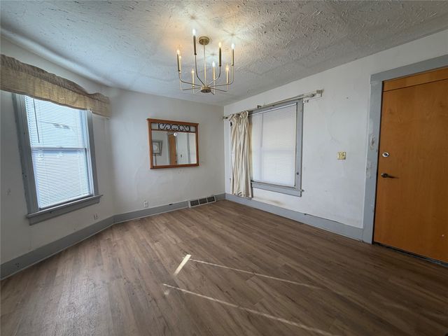 1547 Arlington Avenue, Des Moines, IA 50314