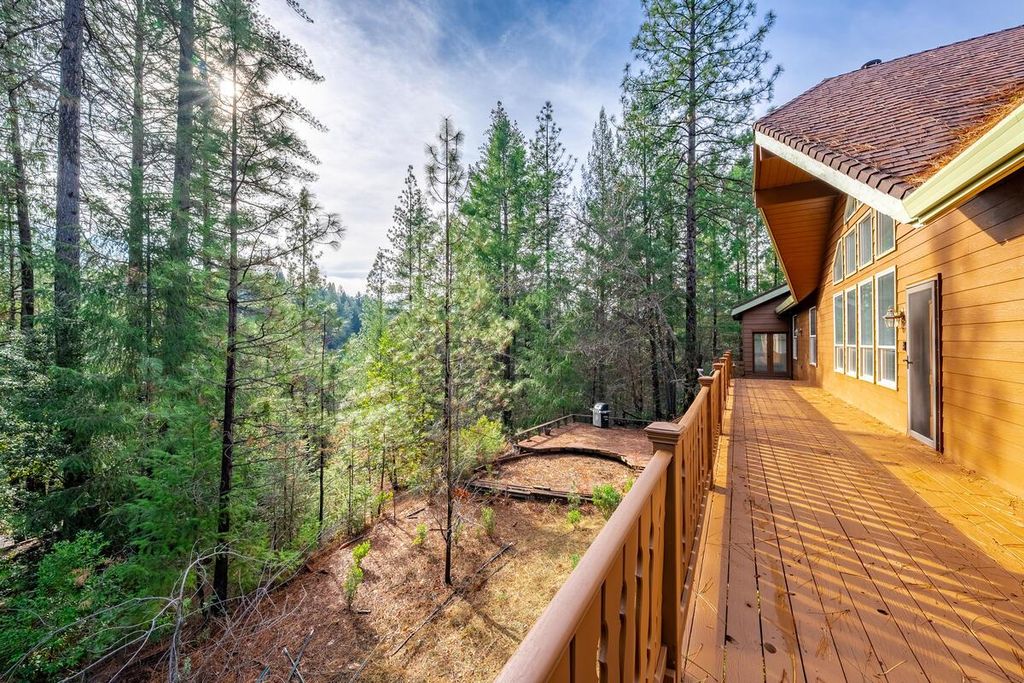 2160 Nelson Rd, Camino, CA 95709