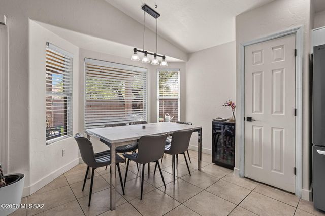 1898 N Hayden Drive, Tucson, AZ 85715