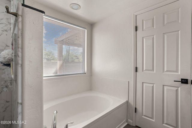 1898 N Hayden Drive, Tucson, AZ 85715